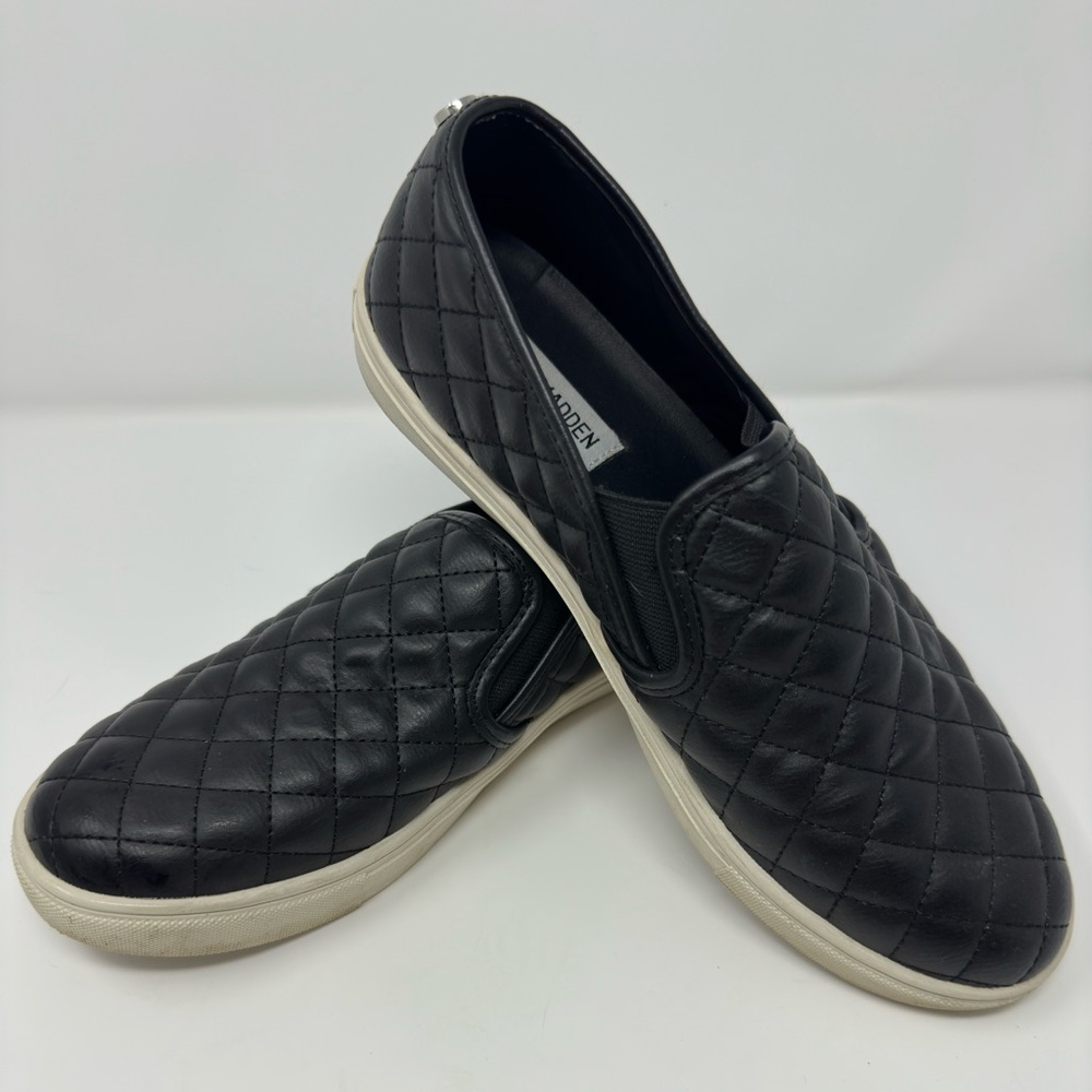 Steve Madden Women’s Quilted Leather Slip-On Flats in Black - 9